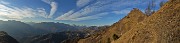 31 Vista panoramica salendo sul sent. 598 sul Monte Gioco